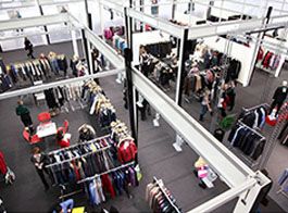 stand d'une exposition nettoyée
